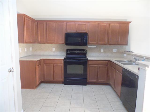 Building Photo - 213 Cliffbrook Dr