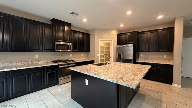 Building Photo - 6943 Denio Island St