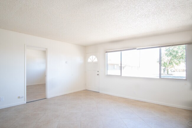 Building Photo - 57373 Yucca Trl