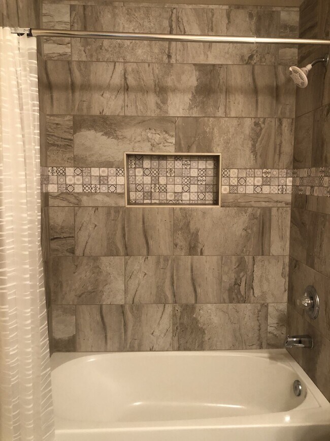 Building Photo - 6216 Lovebird Ln