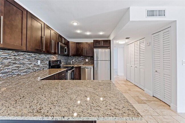 Building Photo - 3642 NE 171 St