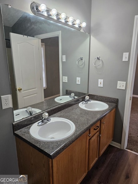 Building Photo - 65 Trelawney Ave