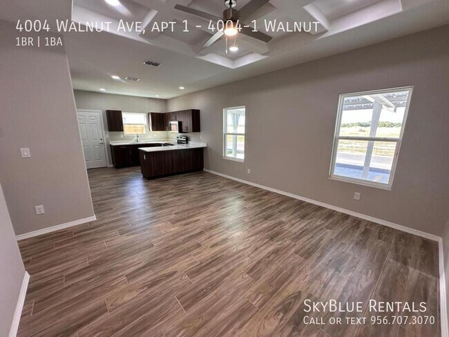 Building Photo - 4004 Walnut Ave