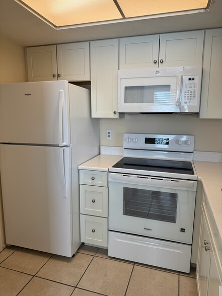 Kitchen - 3276 Prince Edward Island Cir