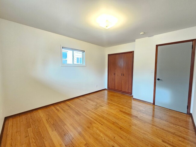 Building Photo - $2,300 - 3 Bed / 2 Bath Rancher Home in Perry District