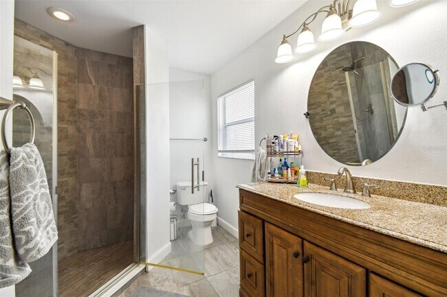 Building Photo - 7819 Turkey Oak Ln