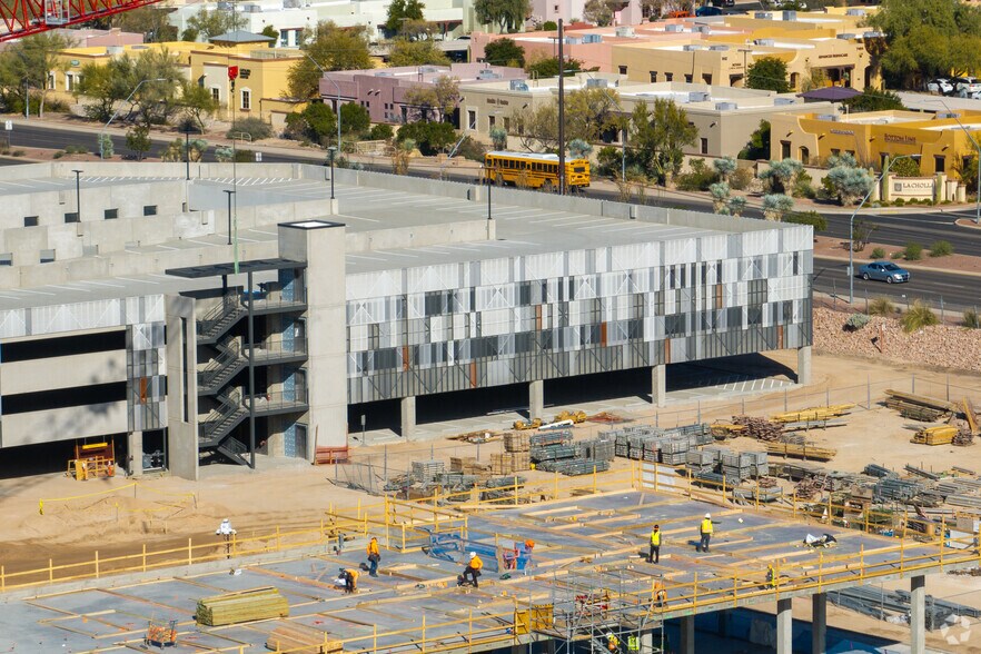 Building Photo - The Astrie