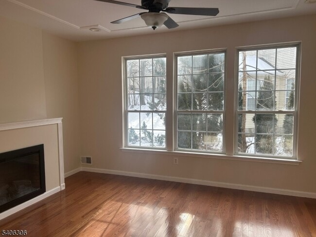 Building Photo - 226 Winding Hill Dr