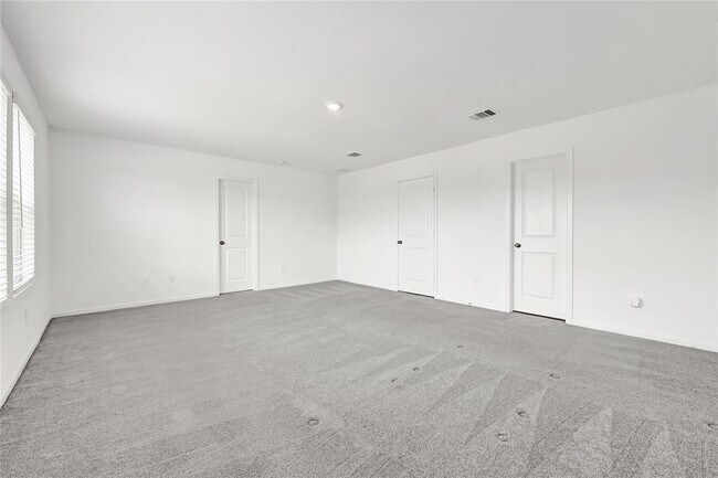Building Photo - 227 River Grv Ct
