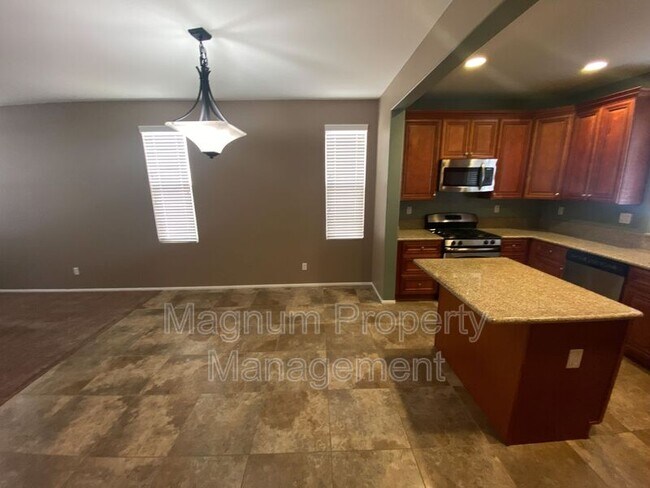 Building Photo - 31925 Red Pine Way