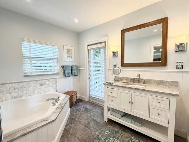 Building Photo - 4908 27th Ave S