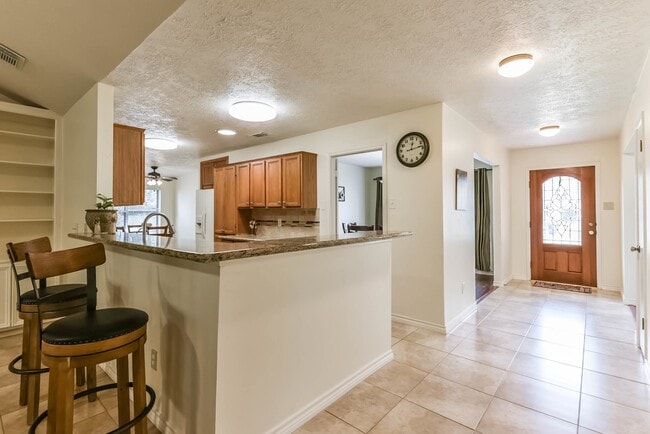 Building Photo - 22314 Rangeview Dr