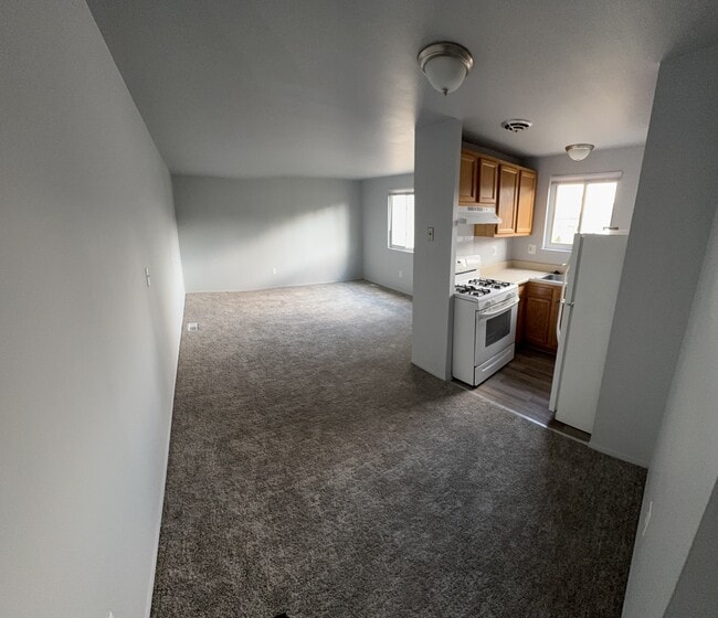 Primary Photo - 24961 Mayfair St