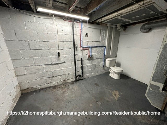 Building Photo - 900 Meldon Ave