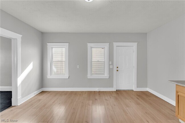 Building Photo - 13105 Carrington Ave