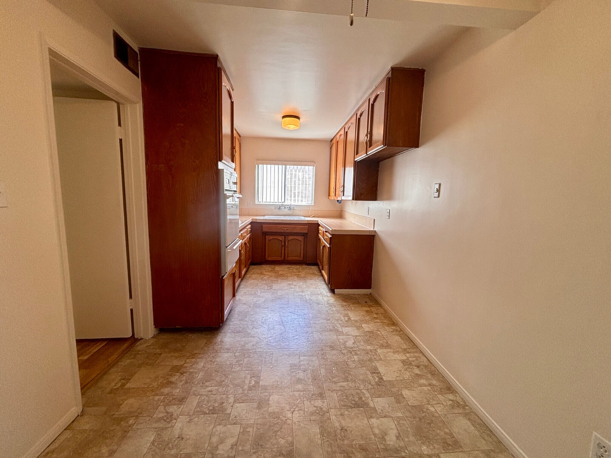 Building Photo - 524 N 21st St