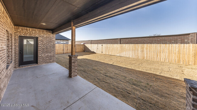 Building Photo - 1808 Ross Ave