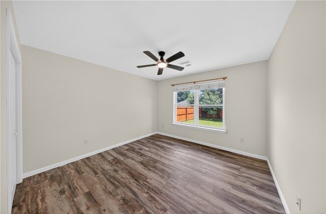 Building Photo - 903 Tyra Ln