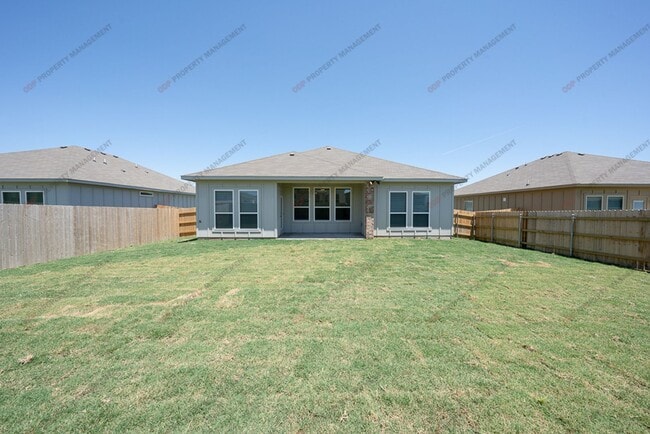 Building Photo - 3-2 Westfield Community