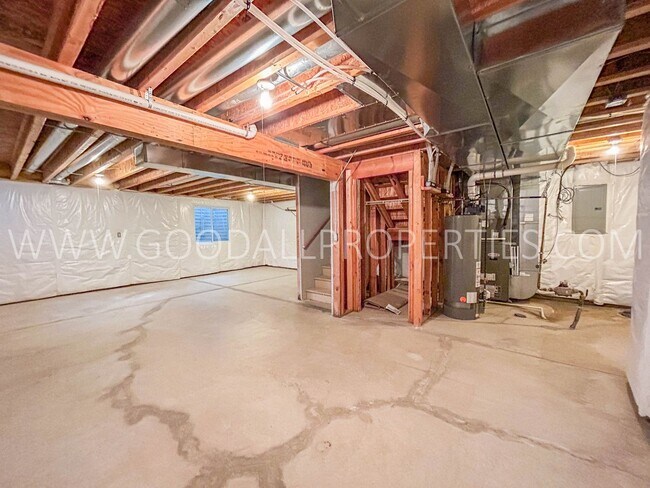 Building Photo - 3 Bedroom, 2.5 Bathroom in Waukee