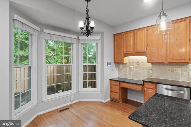Building Photo - 11300 Fairwind Way