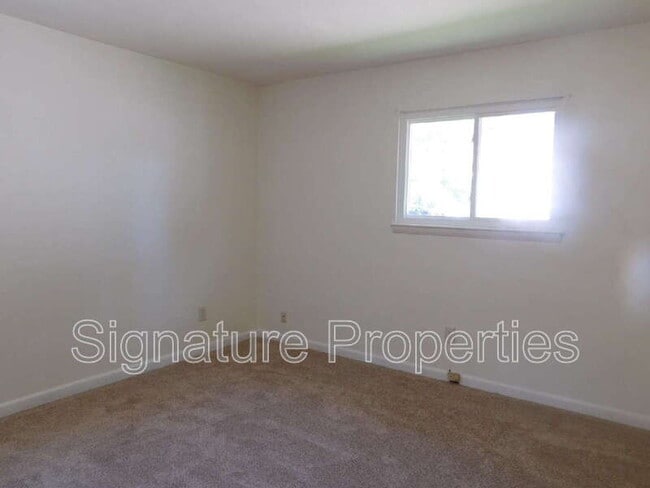 Building Photo - 3825 Annie Ln
