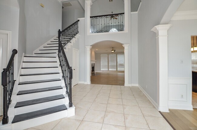 Building Photo - 14203 Marina Bay Ln