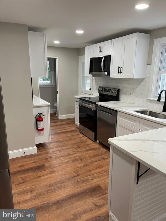 Building Photo - 418 Goodley Rd