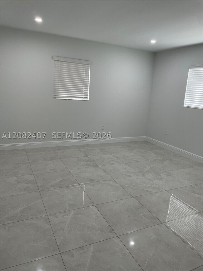 Building Photo - 8640 SW 125th St