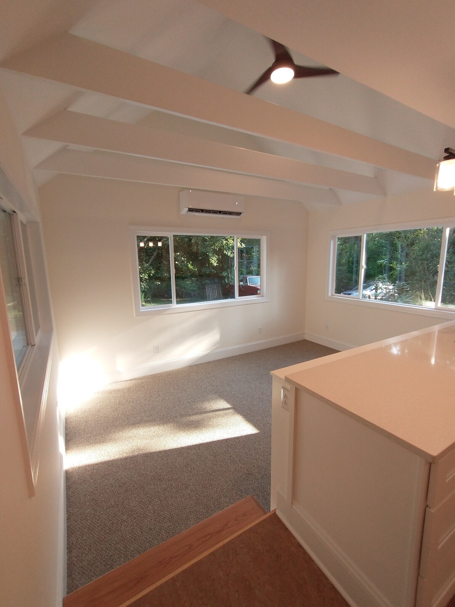 Building Photo - 1385 Overlook Dr