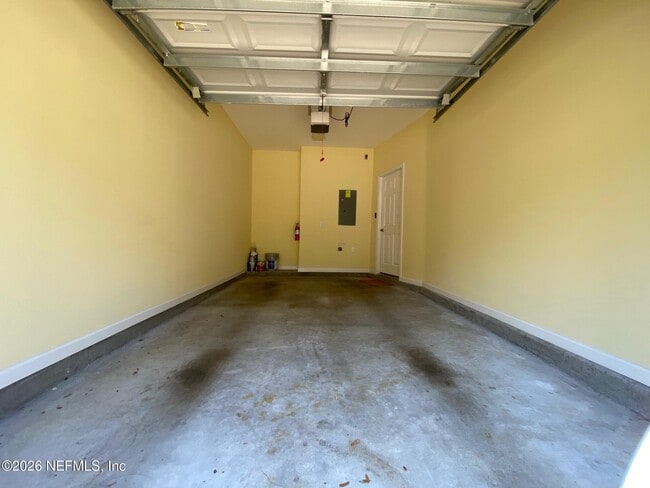 Building Photo - 11312 Estancia Villa Cir