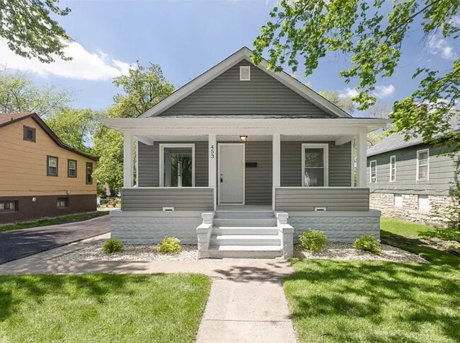 Primary Photo - 453 Water St