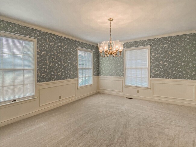 Building Photo - 255 Starritt Ln