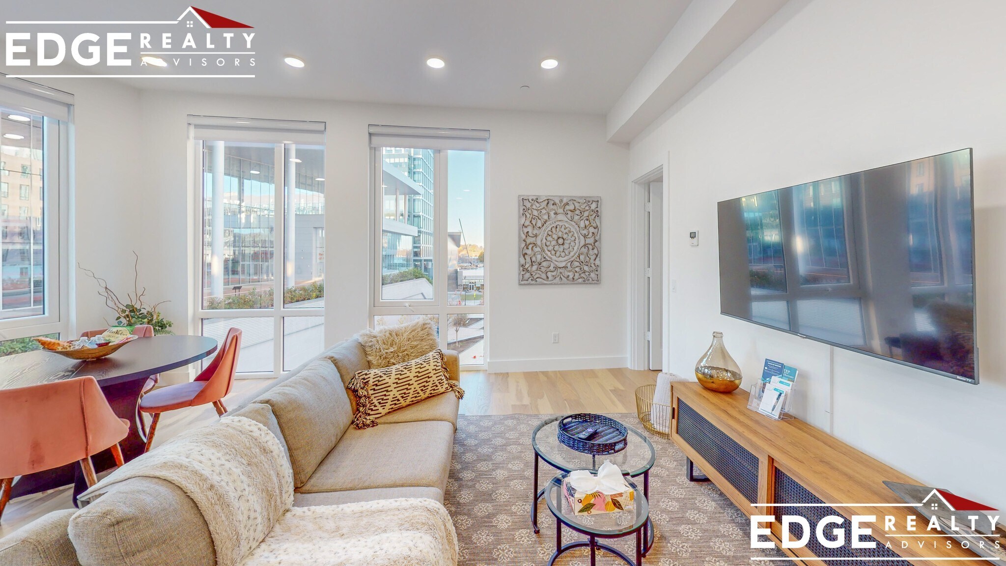 Building Photo - 38 Hichborn St