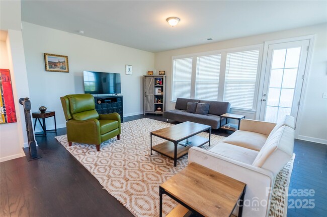 Building Photo - 7803 Reunion Row Dr
