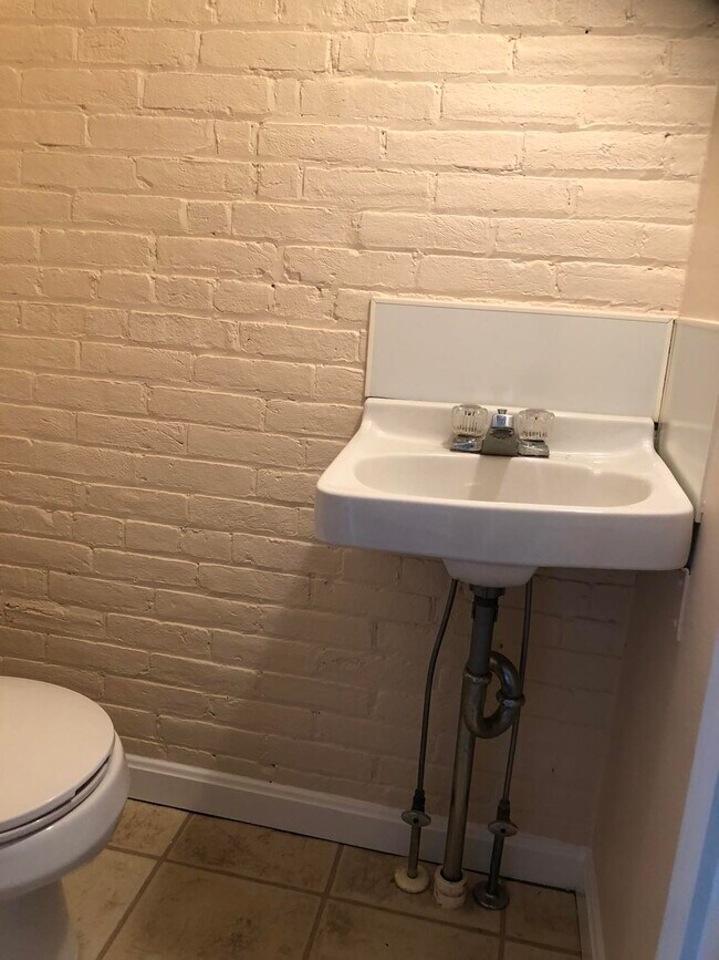 Half-Bath - 164 S River St