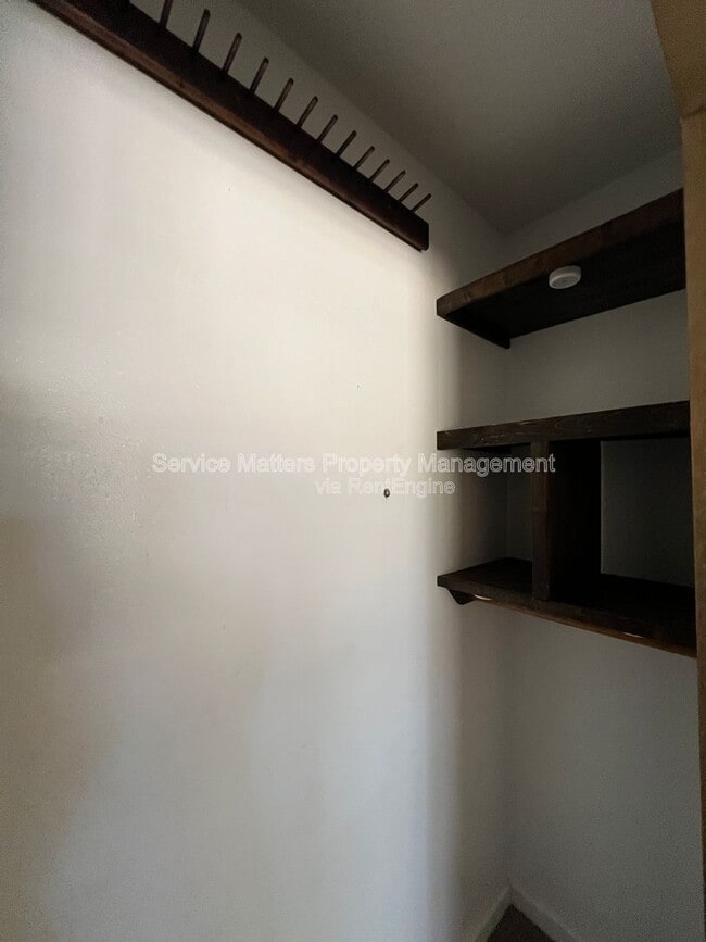 Building Photo - 6933 Javid Rd