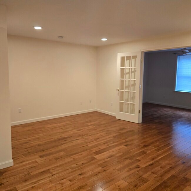 Building Photo - 55 Glen Hill Rd