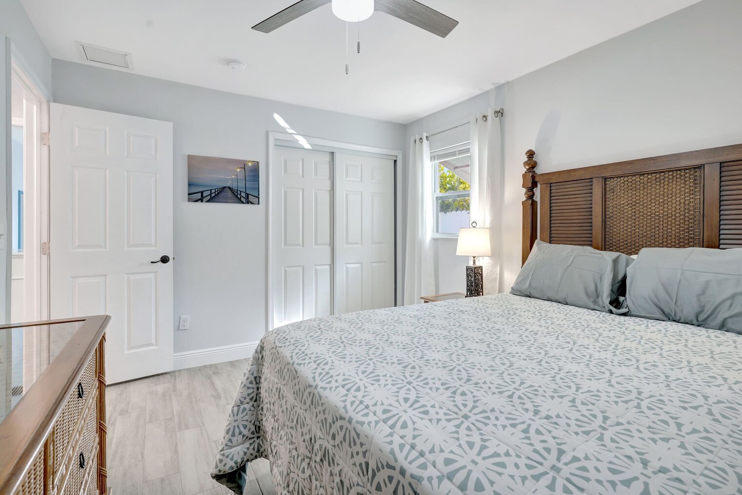 Building Photo - 2374 Poinciana Dr