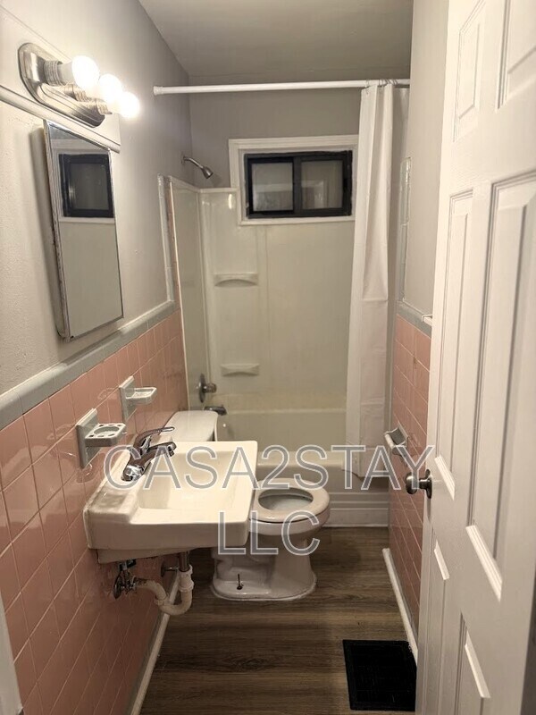 Building Photo - 1607 Algonquin Pkwy