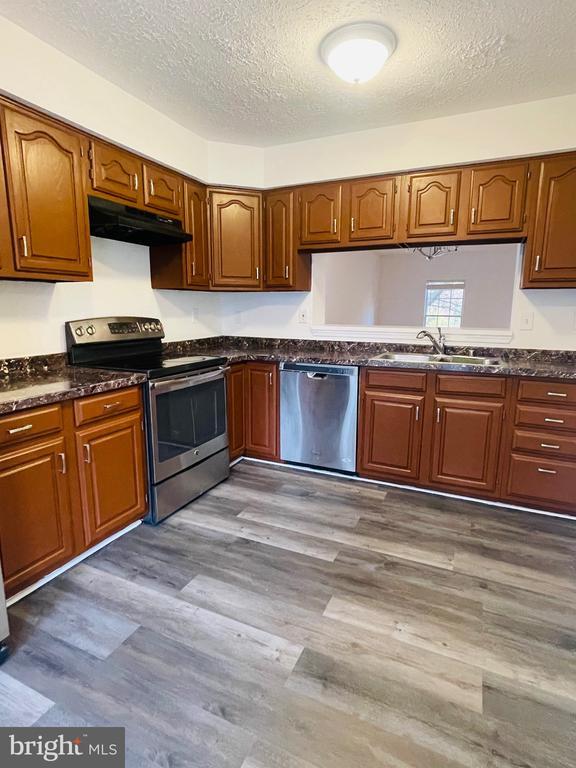 Building Photo - 8545 Black Star Cir