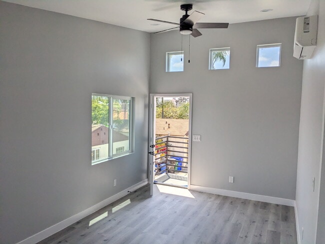 Building Photo - Brand New Constructed 1 Bed / 1 Bath – Sch...