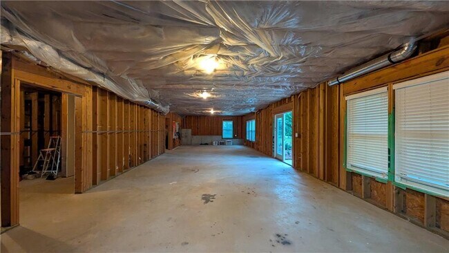 Building Photo - 3784 Courson St