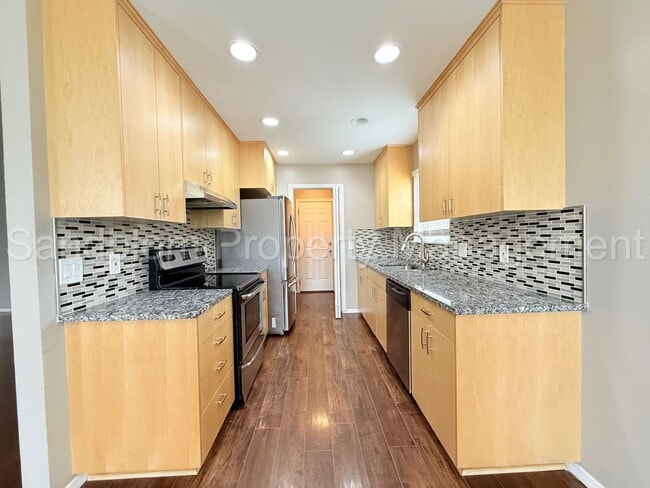 Building Photo - For Lease | Broken Arrow | Available Now!