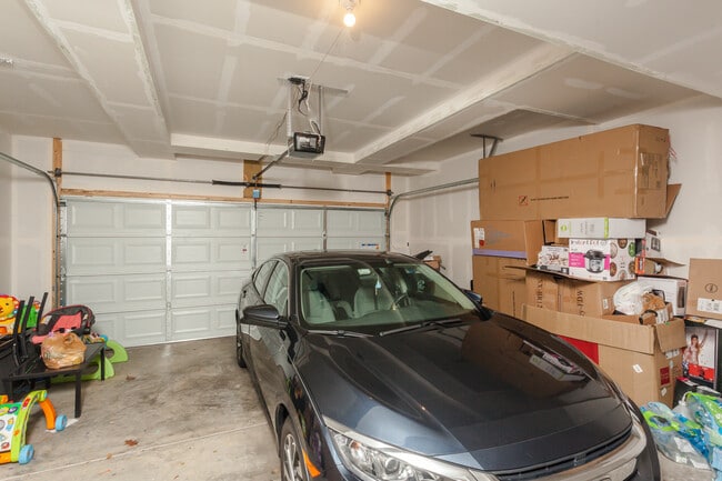 Building Photo - 1437 Crimson Ln