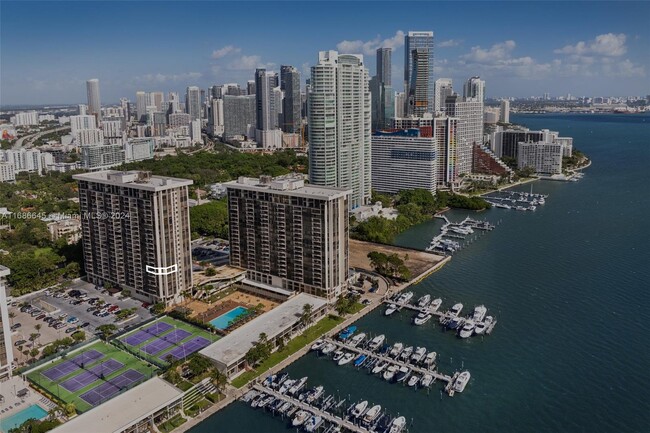 Building Photo - 1901 Brickell Ave