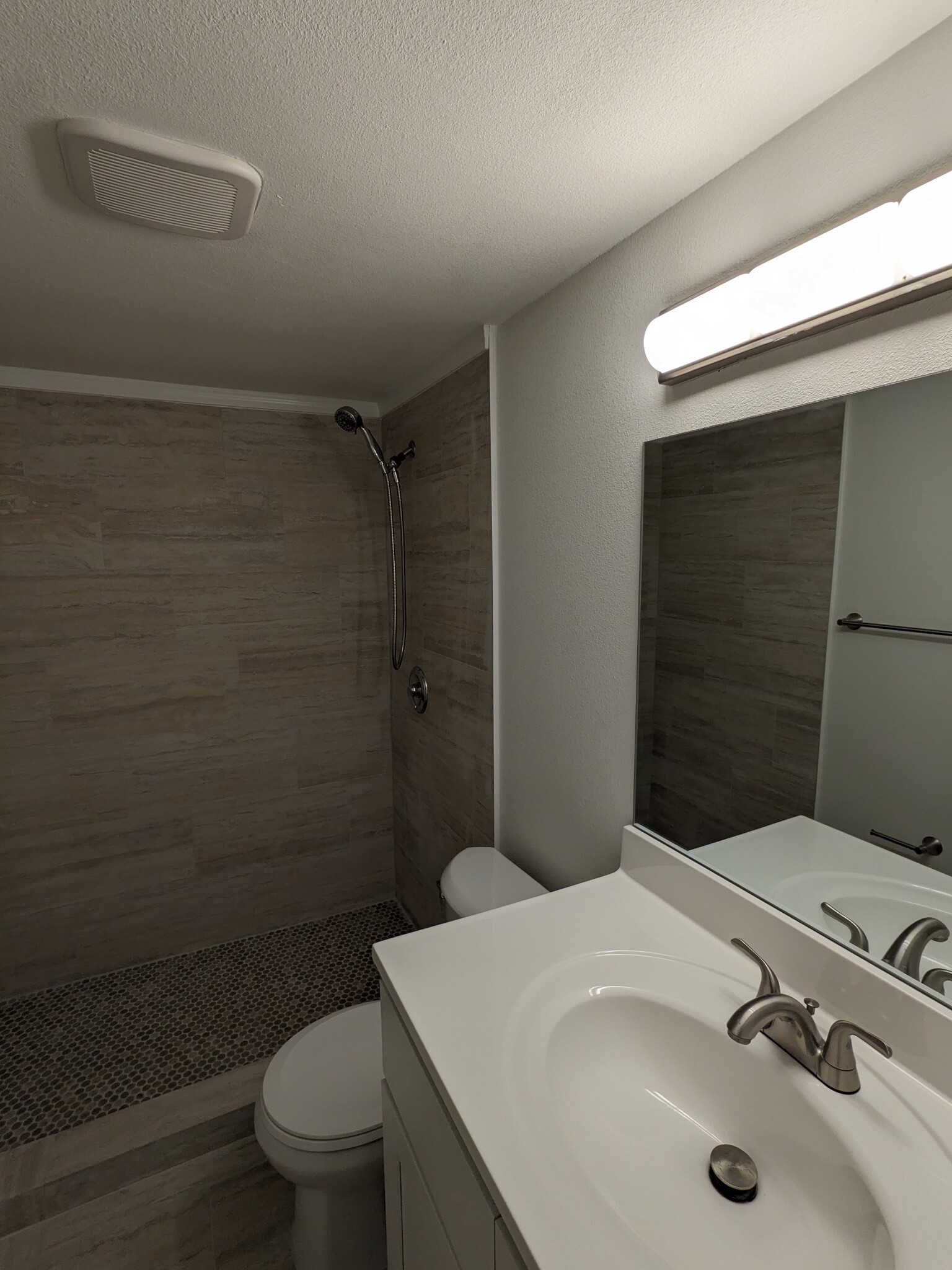 Building Photo - 359 S McMullen Booth Rd