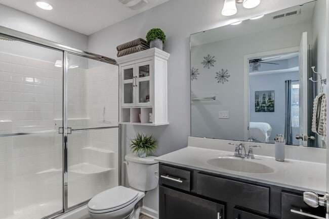 Building Photo - Luxury Townhome for rent!