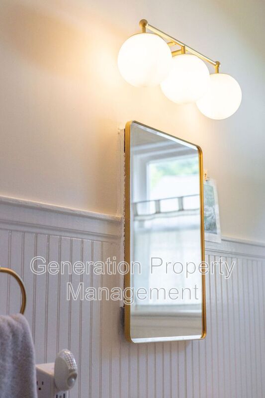 Building Photo - 303 Shawnee Trail