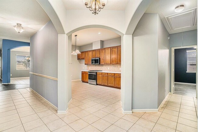 Building Photo - 1753 Silver Bend Dr